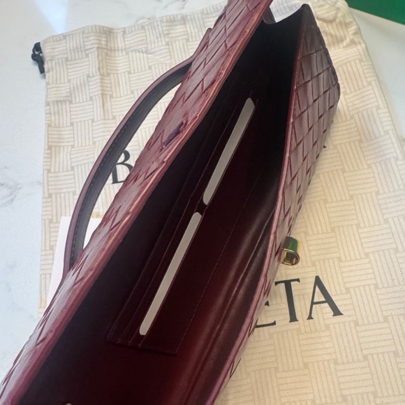 THE COLOR OF THE SEASON! - Picture 4 of 5